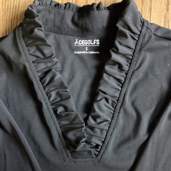 Ace golf, size small, black Ruffle V-Neck - Picture 2 of 5